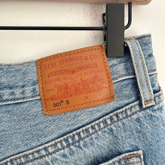 Levi's 501 Distressed Button Flu Skinny Jeans Size 28 - Picture 5 of 6